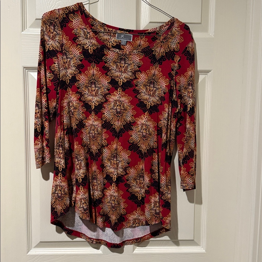 JM Collection Red and Black Floral Top